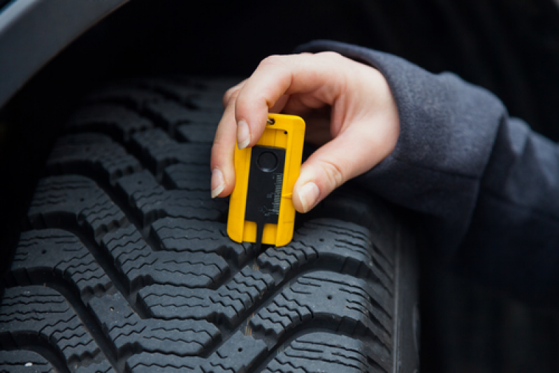 Measuring tire tread